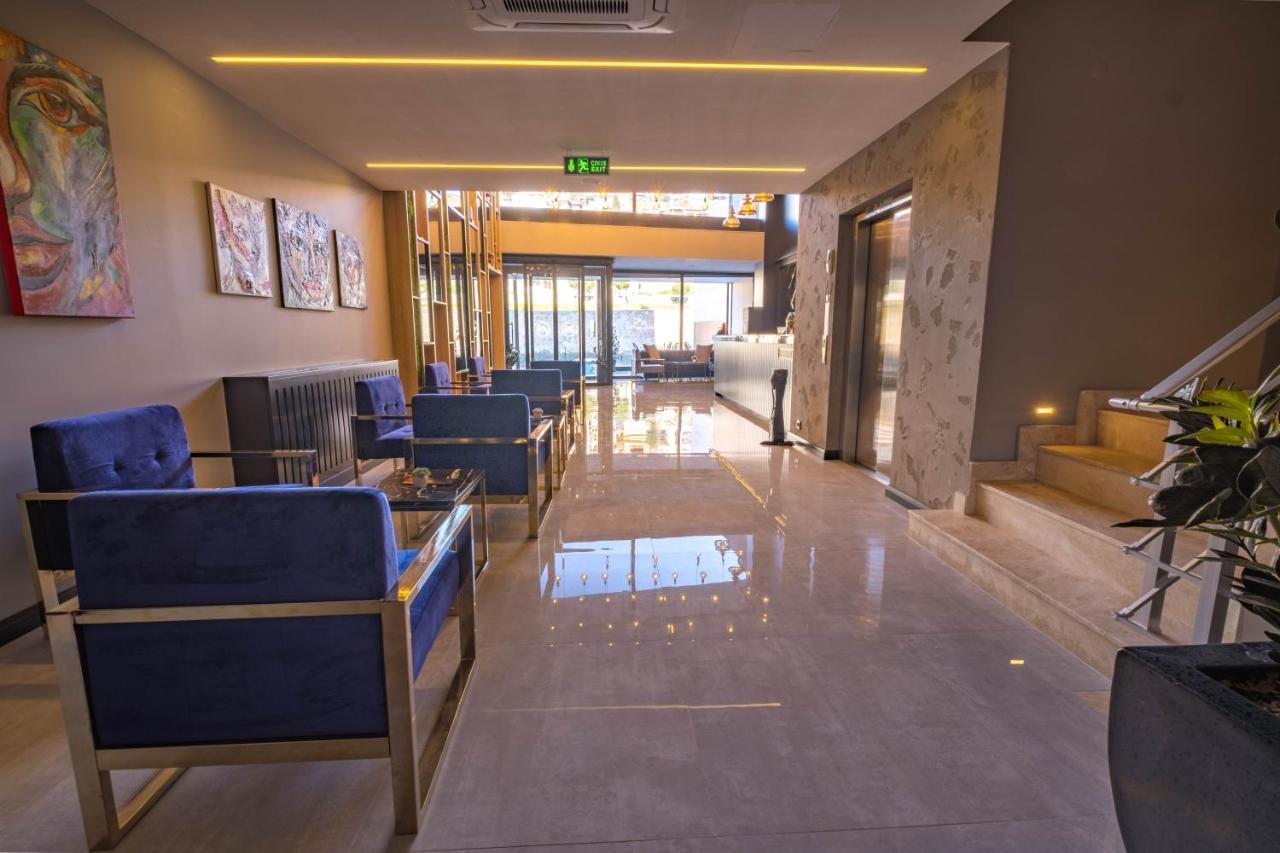 Methishotel Karsiyaka  Extérieur photo